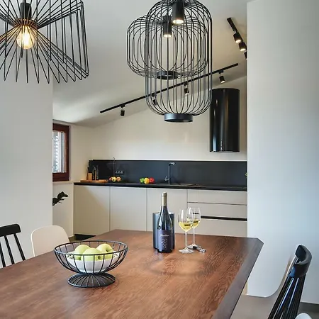 Authentic Apartman Póla